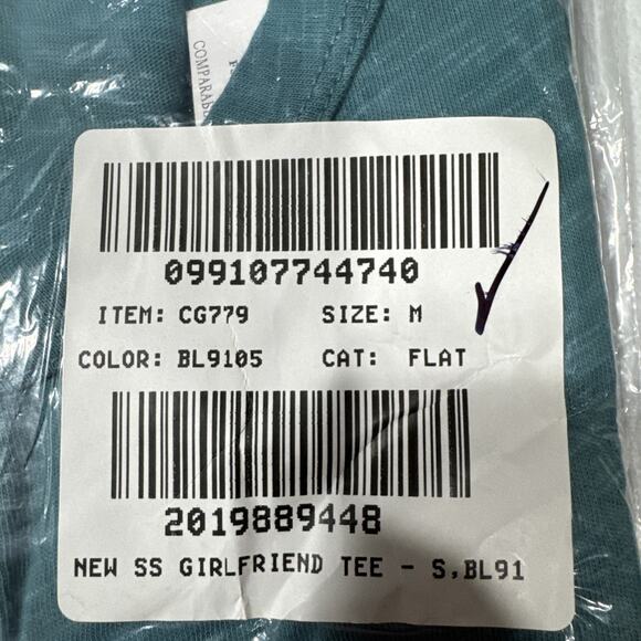 J Crew Women Girlfriend Tee Size M Crewneck T-Shirt Green Atlantis CG779 - Picture 10 of 10